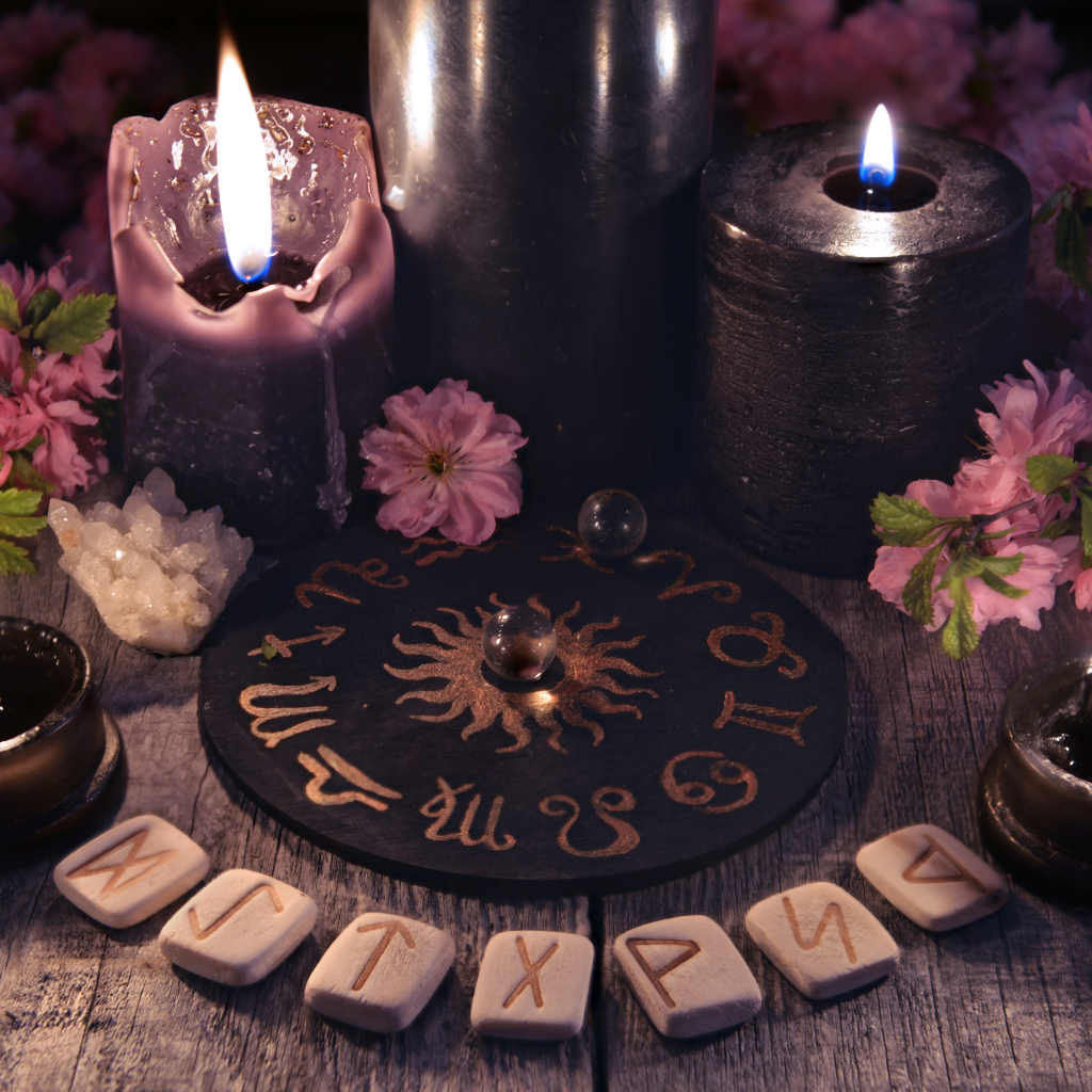 Les Runes Divinatoires