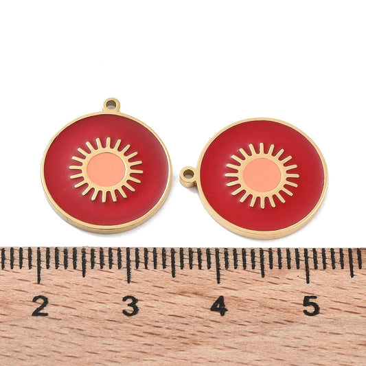 Charm émaillé - Médaille soleil fond rouge