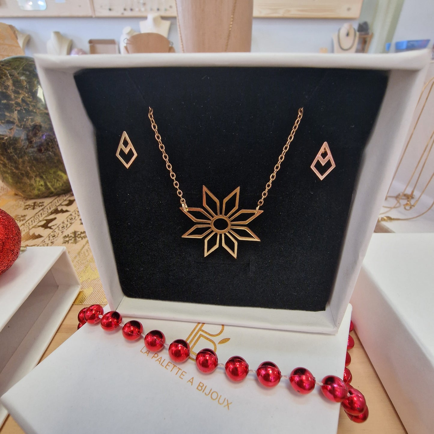 Parure Flower