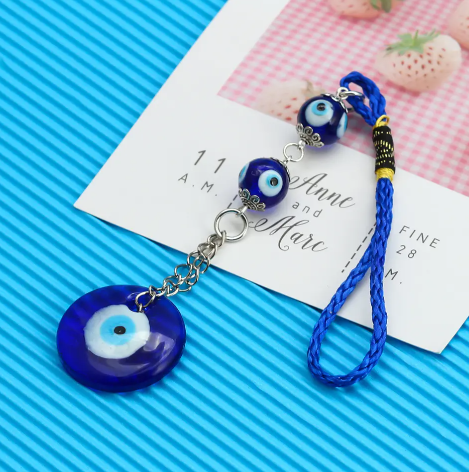 Porte clé protection mauvais œil amulette simple 2 perles