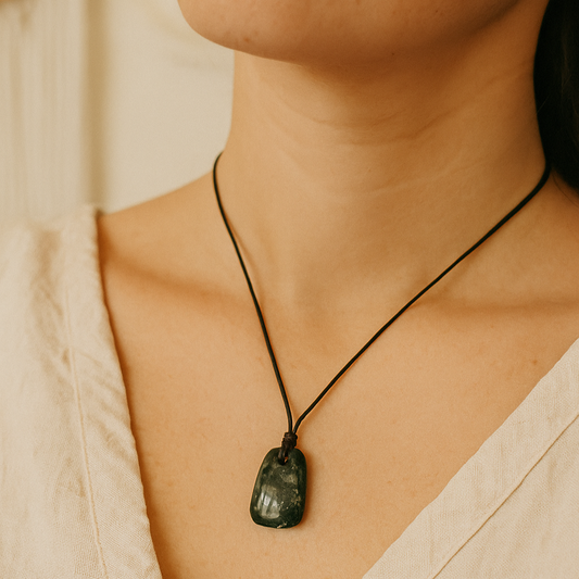 Collier Agate indienne sur cordon ajustable – Stabilité, ancrage et équilibre émotionnel