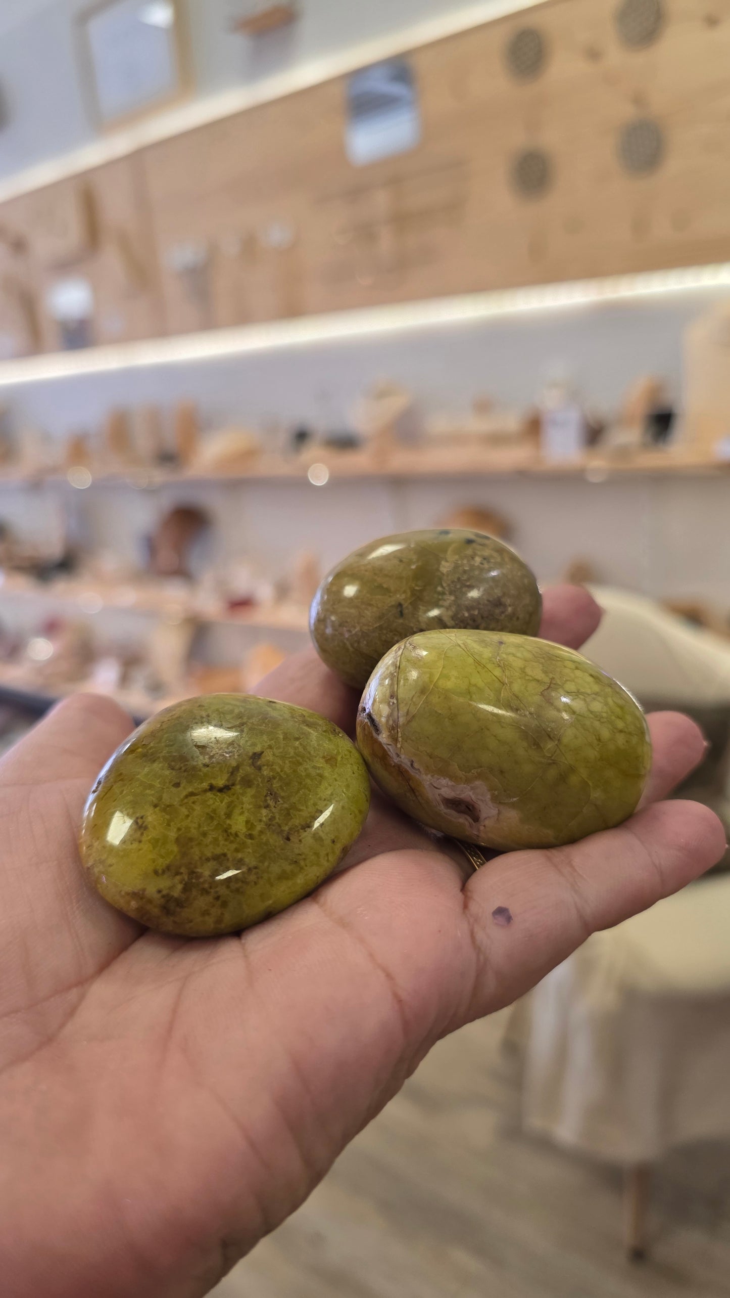 Galet opale verte