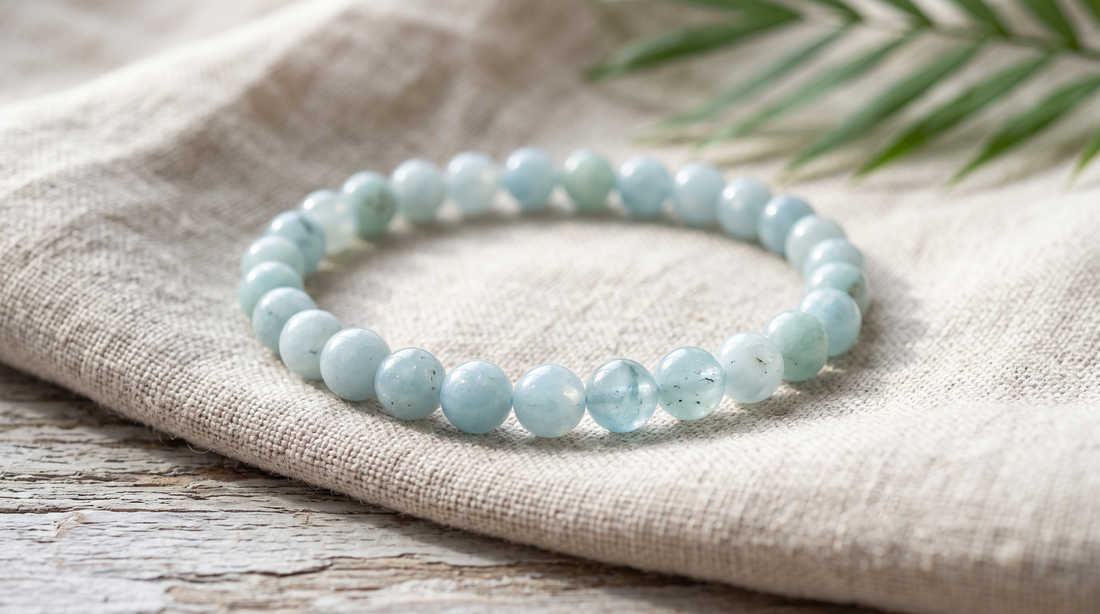 Bracelet en aigue-marine naturelle perles 6 mm fait main à La Réunion – La Palette à Bijoux