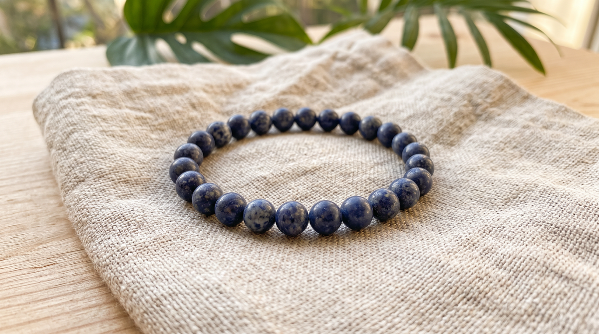 Bracelet en dumortiérite naturelle 6 mm – La Palette à Bijoux