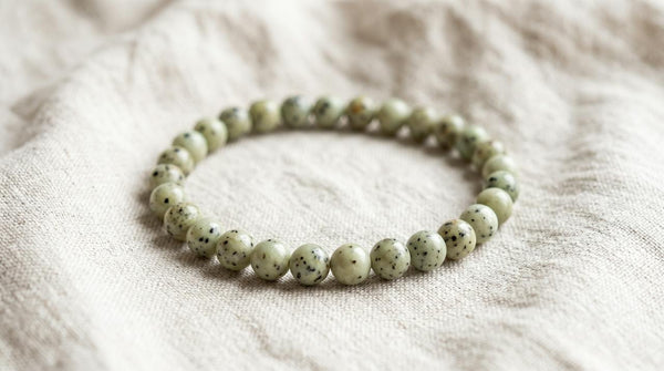 Bracelet en jaspe kiwi naturel 6 mm – La Palette à Bijoux