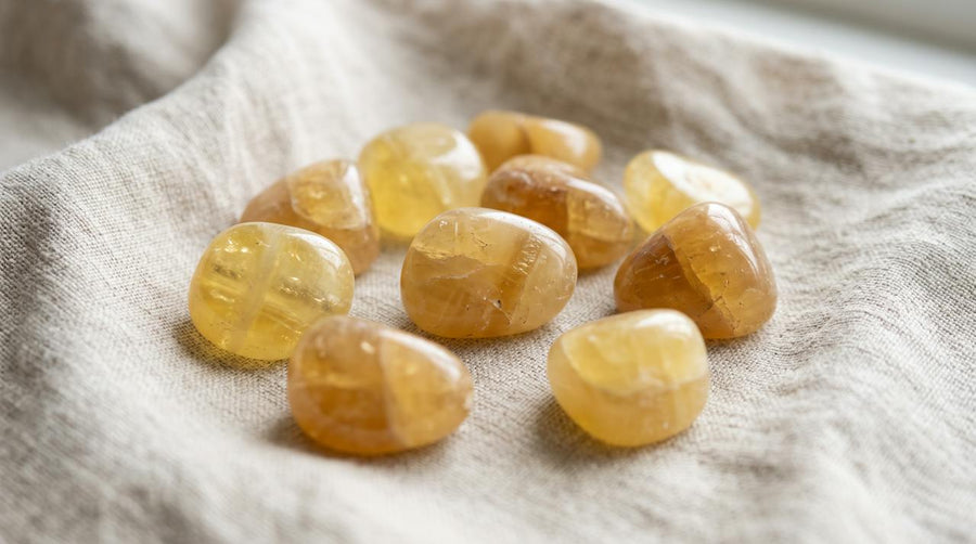 Pierres roulées de calcite jaune naturelle – La Palette à Bijoux