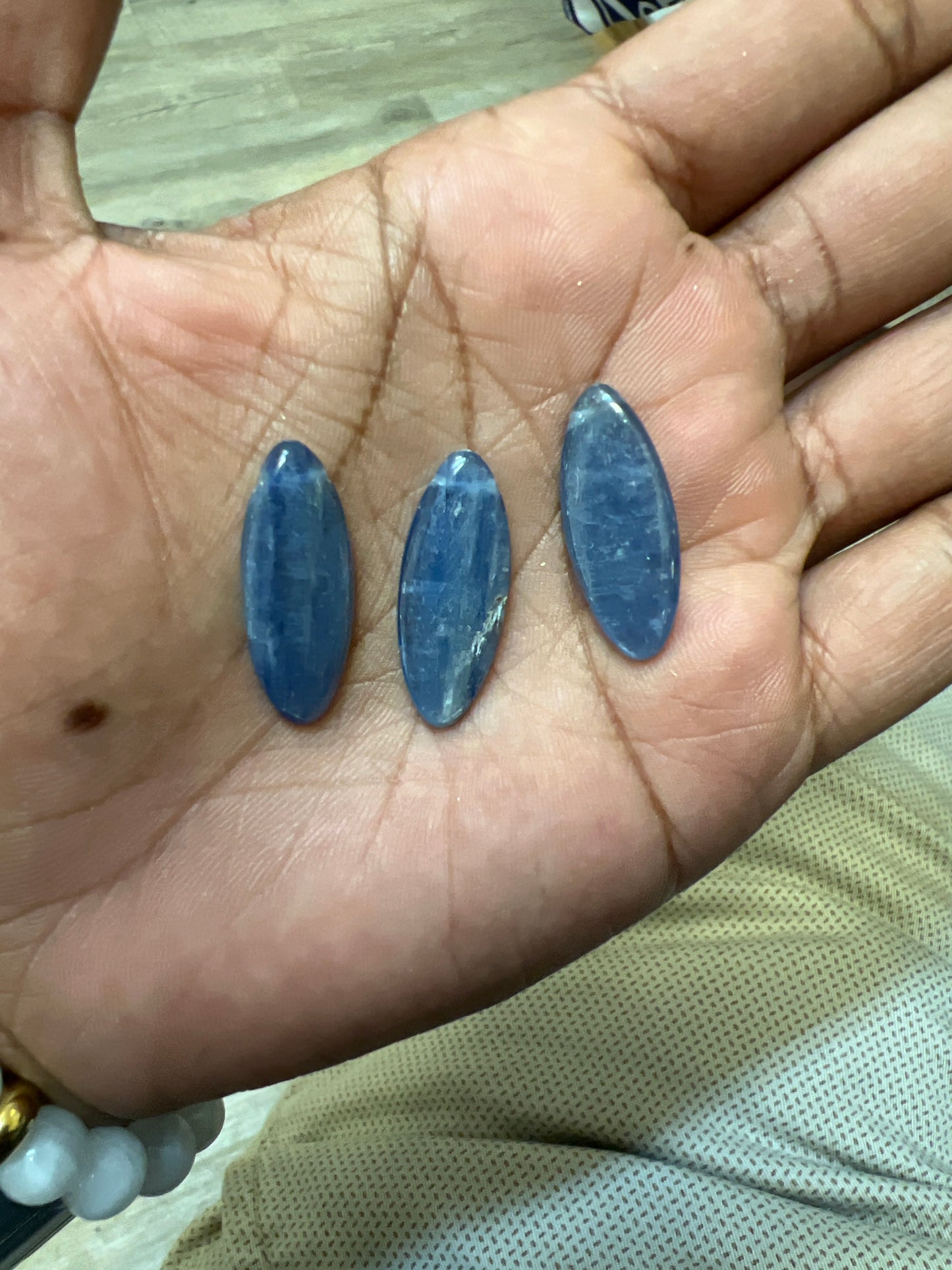Cyanite Pend pierre roulée ovale