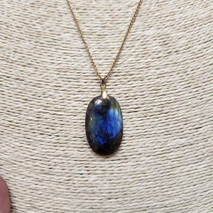 Pendentif labradorite madagascar bleue