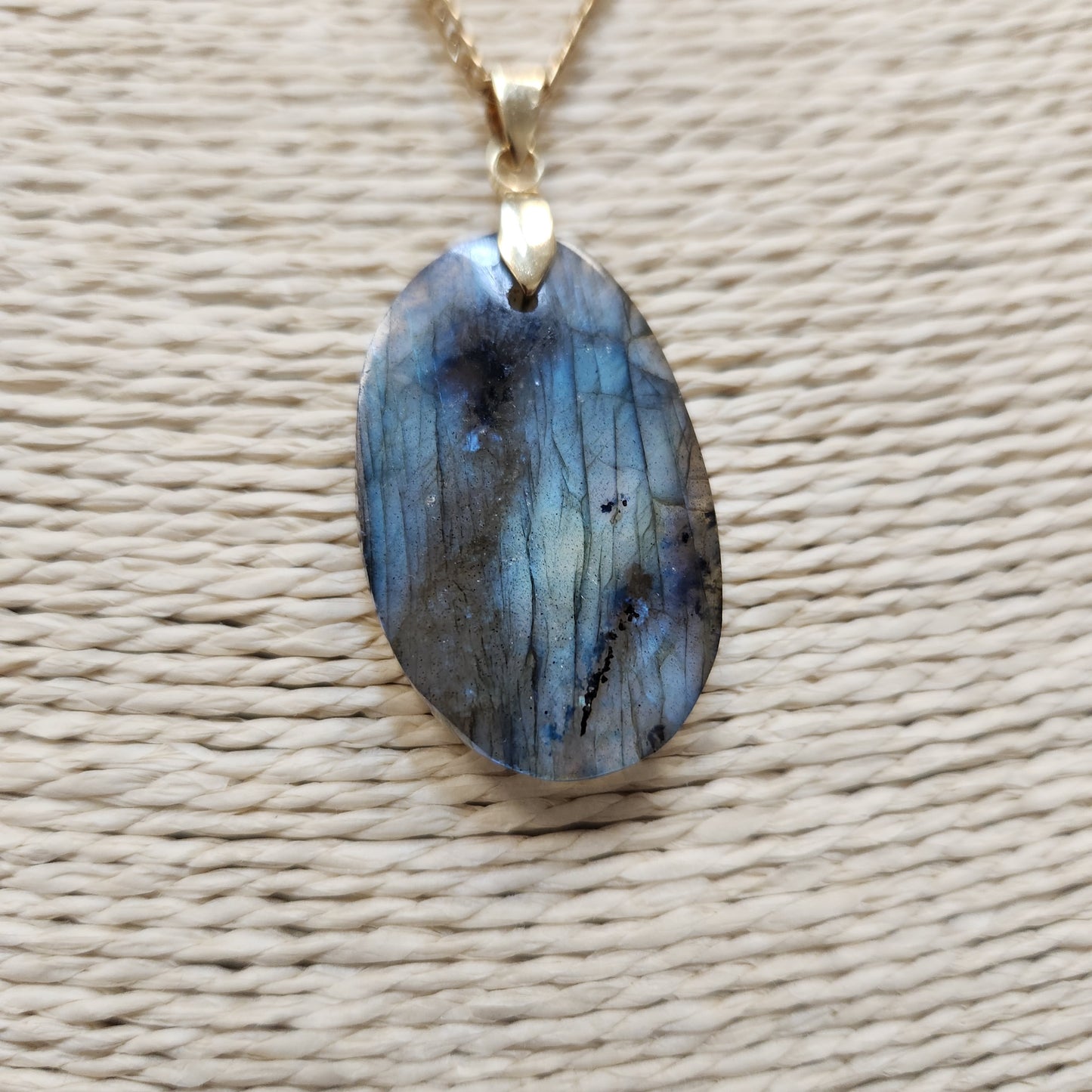 Pendentif labradorite madagascar bleue