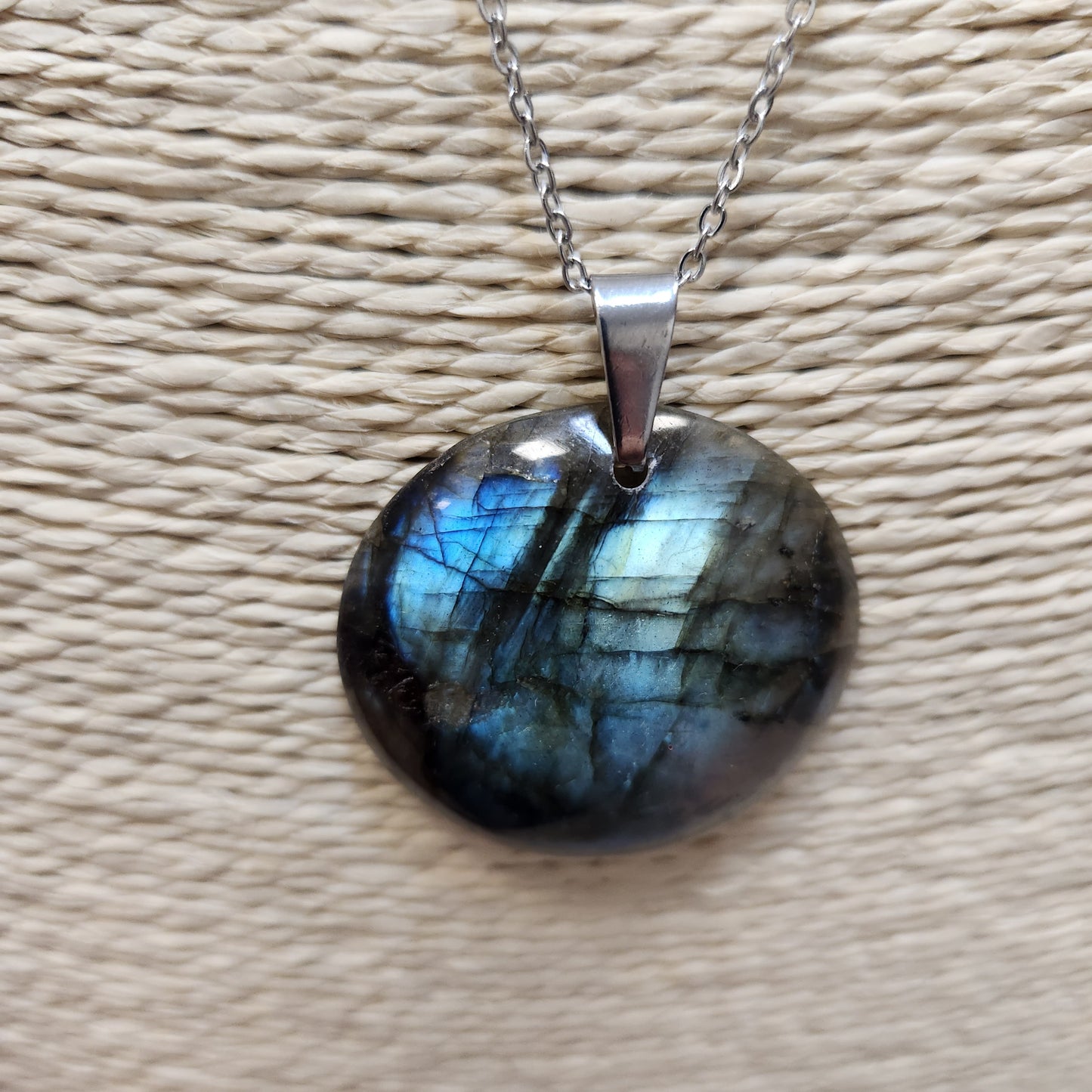 Pendentif labradorite madagascar bleue