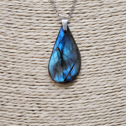 Pendentif labradorite madagascar bleue