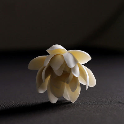 Porte-encens en porcelaine lotus blanc