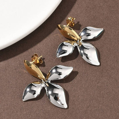 Clou d'oreille fleur argent et or