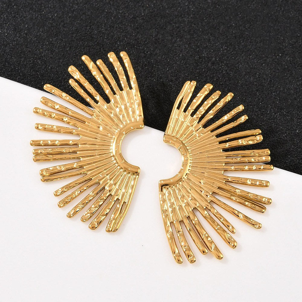 Clou d'oreille demi soleil or