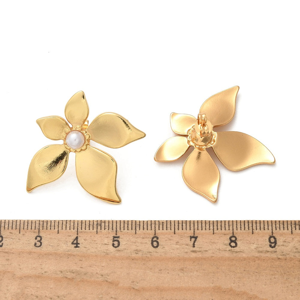 Clou d'oreille fleur et perl