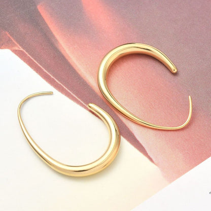 Boucle d'oreille pendante forme goutte