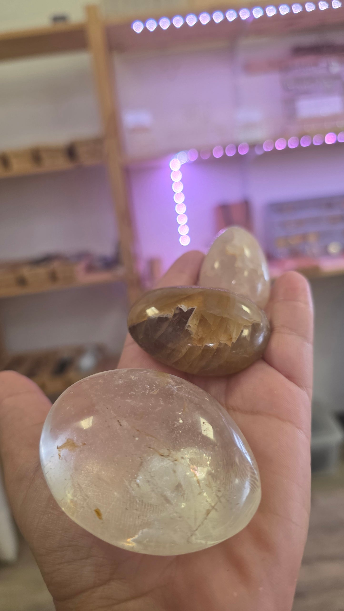 Quartz hematoïde jaune orange galet/oeuf