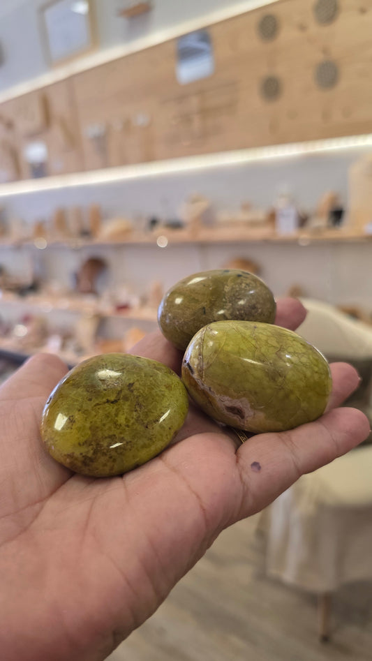 Galet opale verte